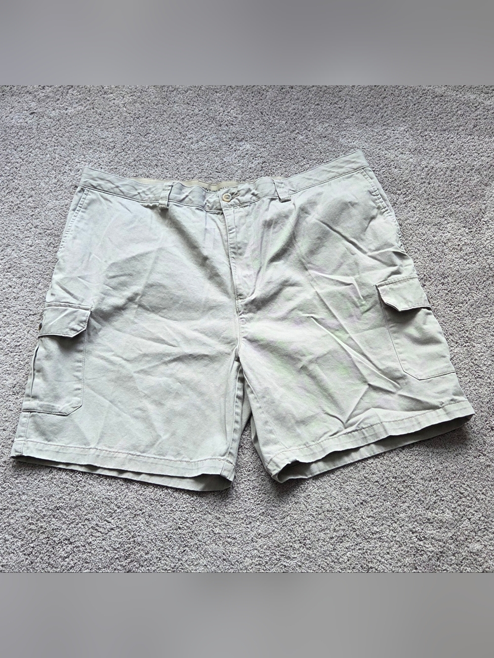 Harbor Bay Men's Khaki Cargo Shorts Size 46R Continuous Comfort Waistband